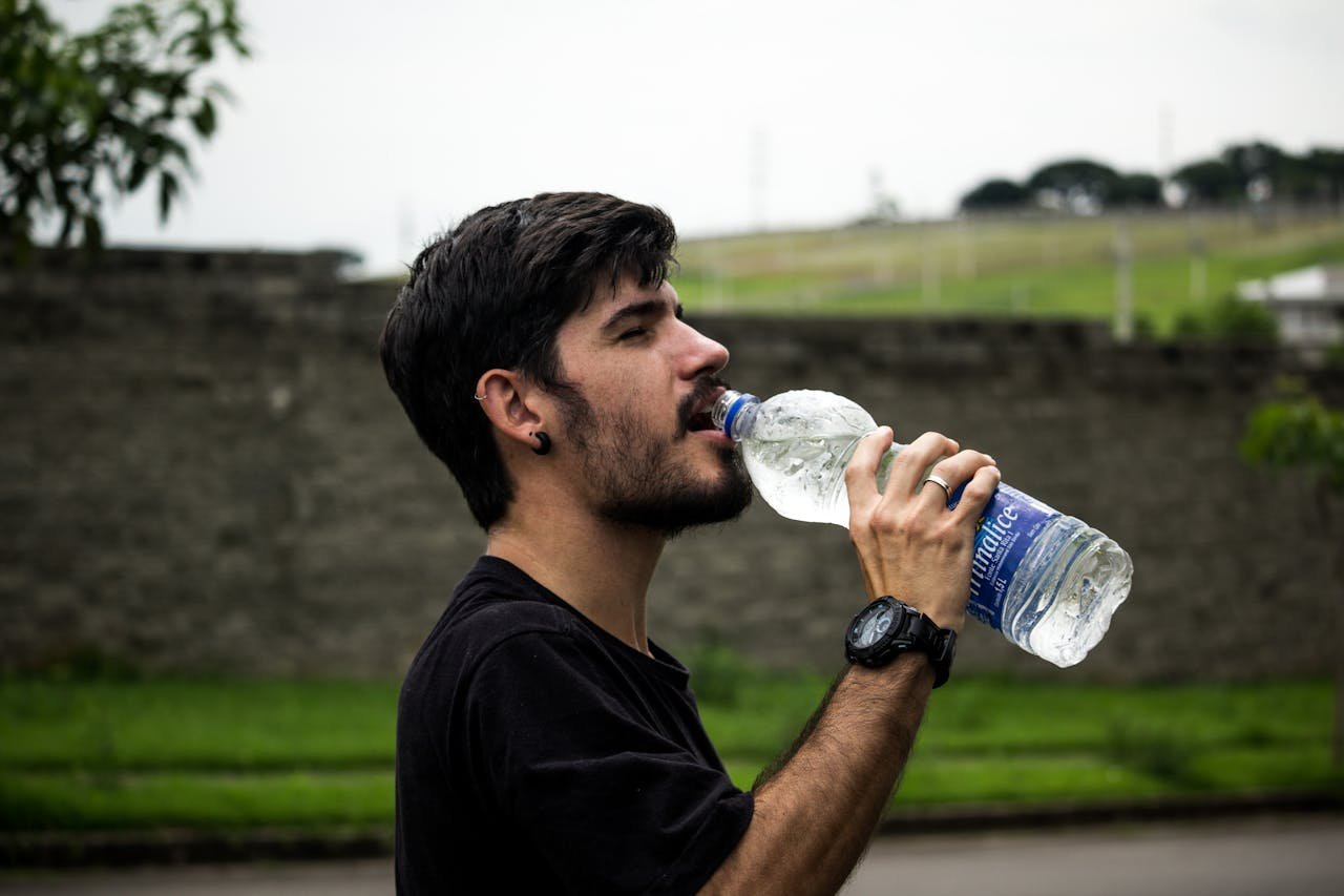 10 Signs You’re Not Drinking Enough Water